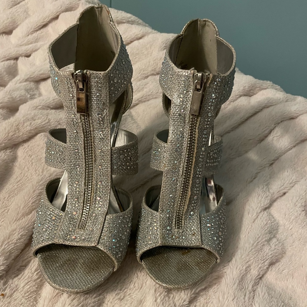 Silver Slipper Womens Heels size 10 W
